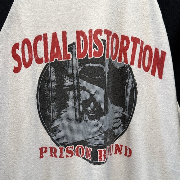 Vintage Punk Band Social Distortion t-shirt. Size L. - Picture 2 of 6